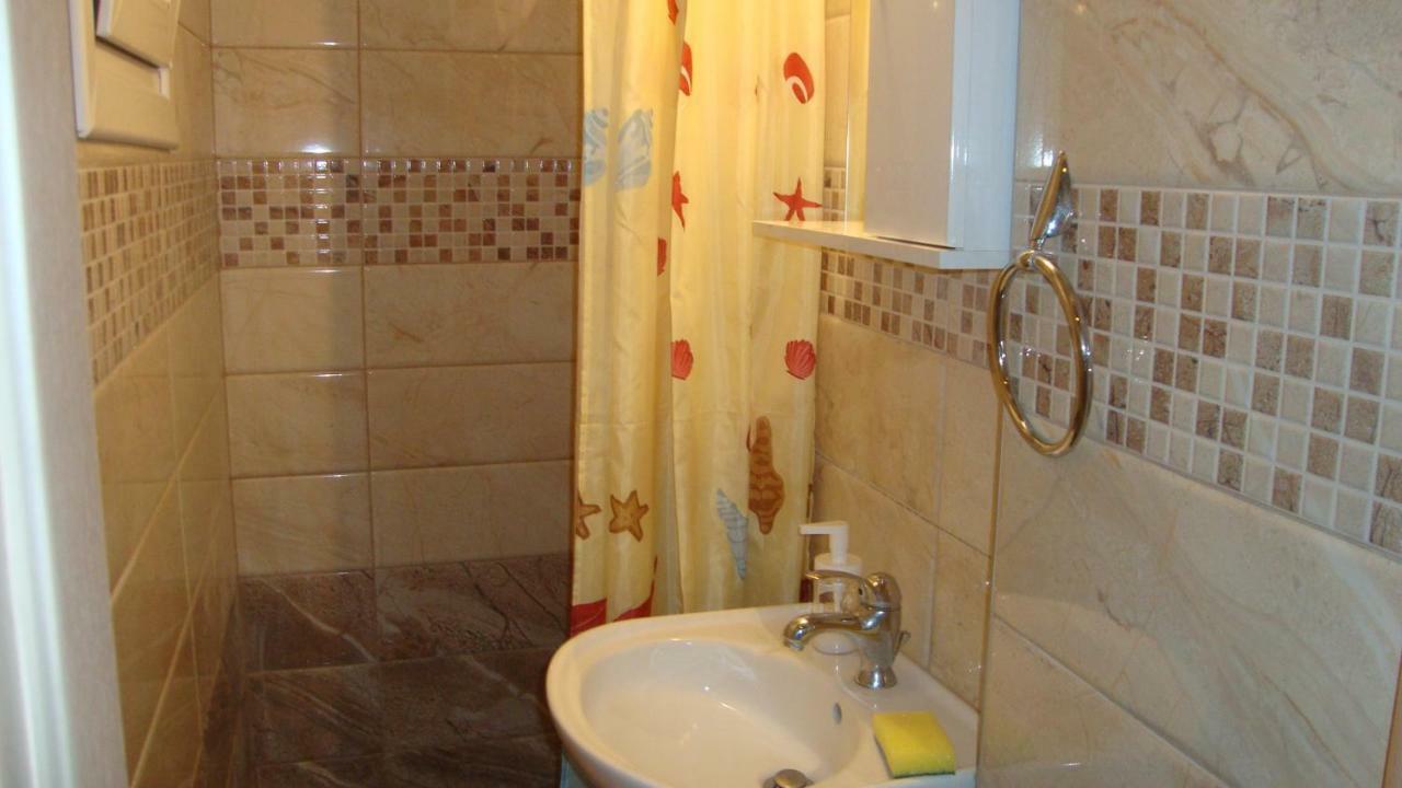Istos Apartment 4 Солун Екстериор снимка